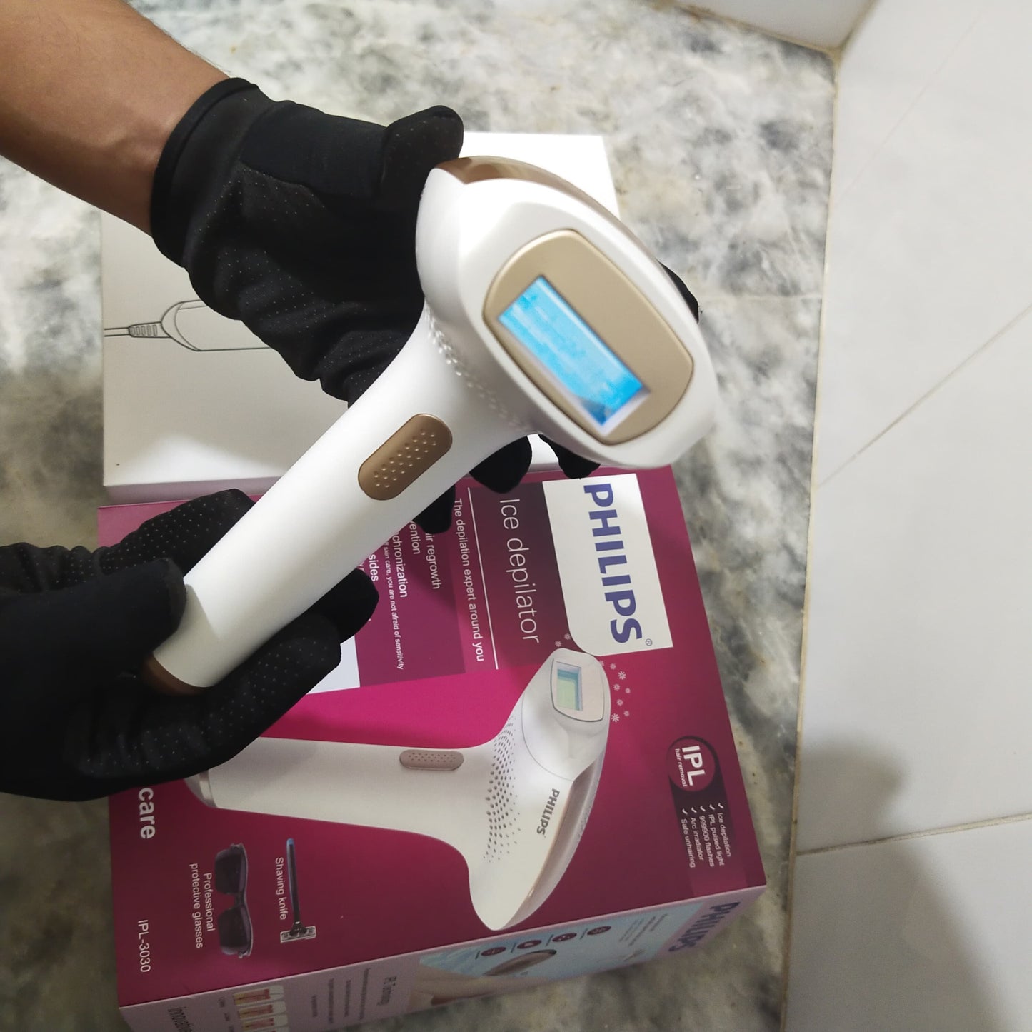 Philips IPL Hair Removal Device with Ice Cooling Feature